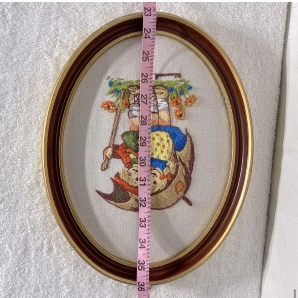 Vintage Hummel Crewel Oval Framed Embroidery  Handmade Completed Wall Decor - Picture 13 of 13